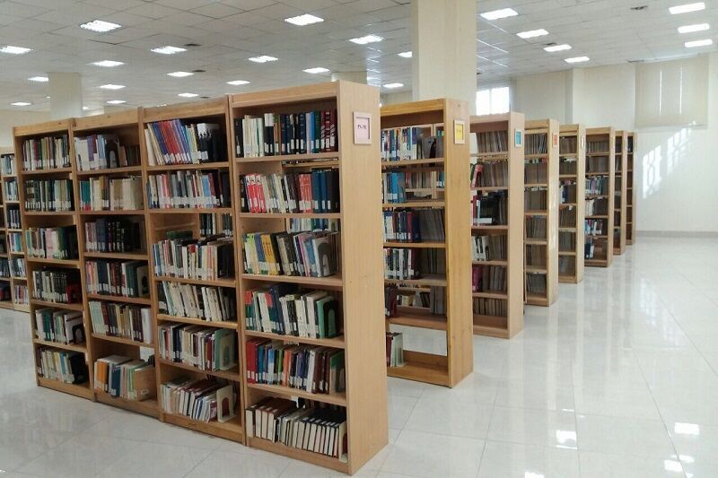 افزایش ۱۱ برابری منابع کتابخانه‌ای در دسترس مردم فارس در سایه انقلاب اسلامی